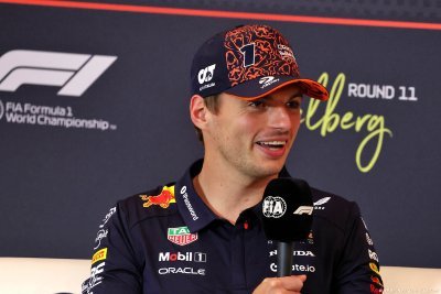 Verstappen explains ongoing F1 media attitude