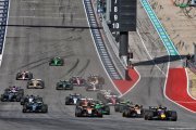 Verstappen gagne le Sprint d'Austin, double abandon catastrophique pour McLaren F1
