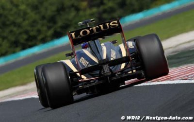 Maria De Villota gets first taste of F1 with LRGP