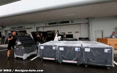 Late Lotus gets to work in Abu Dhabi