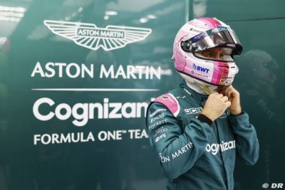 Vettel denies eyeing Hamilton’s 2022 seat