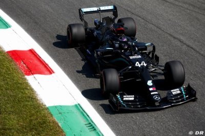 Hamilton et  7 pilotes convoqués chez les commissaires avant les qualifs
