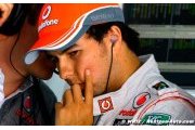 Sergio Perez ne digère pas sa crevaison 