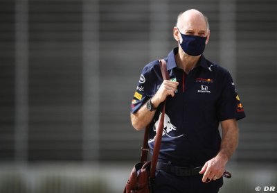 Newey admet avoir du mal à jongler entre la F1 de 2021 et celle de 2022