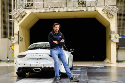 Alpine fait passer sa voiture de route dans sa soufflerie F1