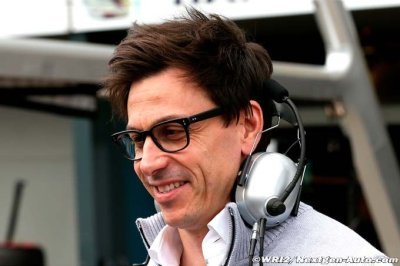 Wolff craint un nouveau bide en qualification