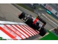 Vettel refuses to obey Red Bull team order