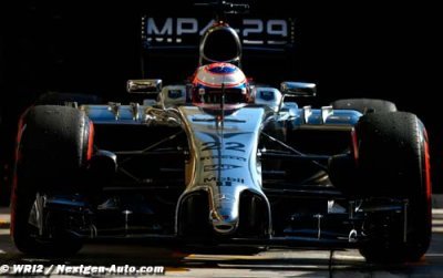 La boîte de vitesses joue des tours à McLaren