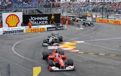 Schumacher a le soutien de ses équipiers