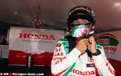 Tarquini tests the Honda in Spain