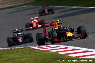 Kvyat&nbsp;: Red Bull peut défier Mercedes et Ferrari sur tous les circuits