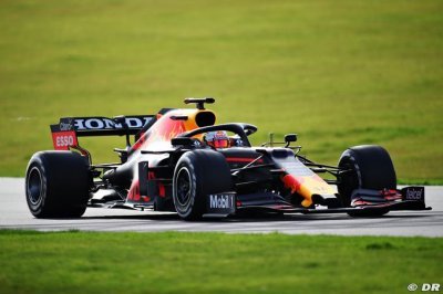 Aéro revue, V6 plus puissant&nbsp;: Verstappen voit de vrais ‘pas en avant’ avec la RB16B