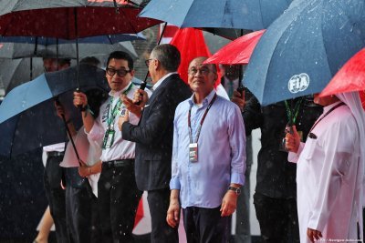 Malaysia opens talks for permanent F1 return