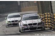 Practice 1: Priaulx chases Huff