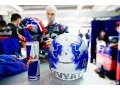 Kvyat slams 'ridiculous' helmet colour rule