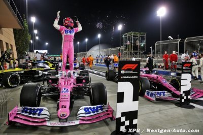 Pérez takes shock first win in Sakhir as pitstop error costs Mercedes