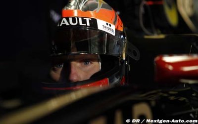 Optimistic Grosjean eyes third for Lotus