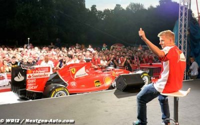 Raikkonen emerging from ’number 2’ status - Hakkinen