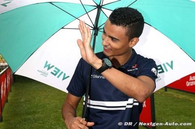 Wehrlein fractured bone in winter crash - Wolff