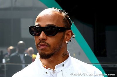 Mercedes F1 a informé ses employés du départ de Hamilton