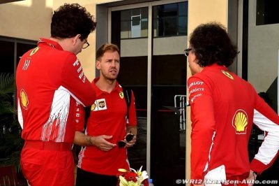 Vettel defends Ferrari boss Binotto