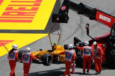 Pirelli ne comprend pas l’éclatement du pneu de Palmer