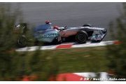 Schumacher dans les points et devant Rosberg