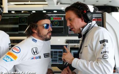 Sainz père&nbsp;: Alonso s’attendait à lutter en 2015