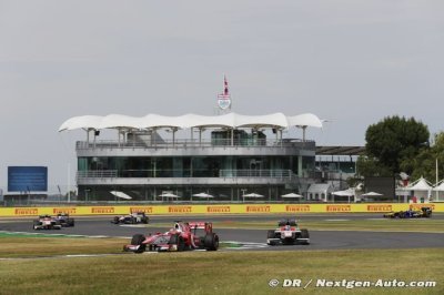 Silverstone, Libres&nbsp;: Leclerc toujours au sommet