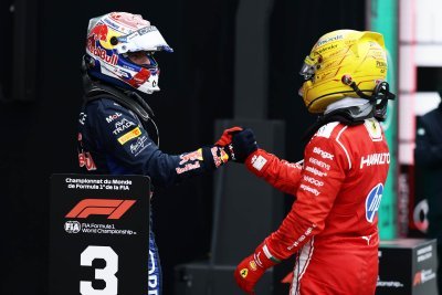 Hamilton turns tables on Leclerc in Ferrari role reversal