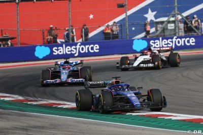Albon&nbsp;: Les ’retards’ dans les avertissements ne sont ’pas justes’