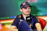 Pas question de se relaxer avant l'heure pour Verstappen et Sainz