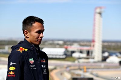 Albon welcomes Hamilton’s support for 2020 seat