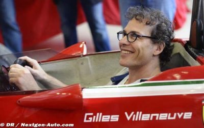 Jacques Villeneuve à l’usine Ferrari depuis hier (+ photos)