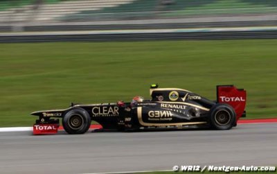 Lotus wants ’no more crashes’ from Grosjean
