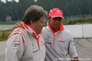 Hamilton exit 'a mystery' admits former Mercedes boss