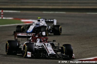 Deux départs, deux accrochages&nbsp;: ‘une nuit de malchance’ pour Alfa Romeo et Räikkönen