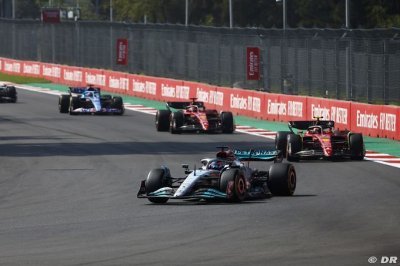 Mercedes F1 estime avoir perdu ’10 mois de développement’