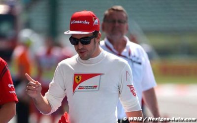 Alonso, le seul génie en Formule 1 selon Stewart