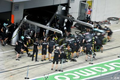 Diffuser plus de communications radio, l’idée de Wolff pour pimenter la F1