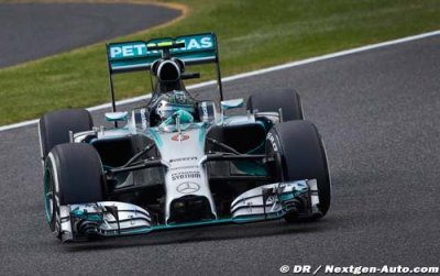 Suzuka L3&nbsp;: Rosberg au top, Hamilton dans le mur