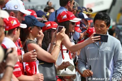 Haryanto looking for money to complete season - mother