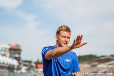 Mick Schumacher plays down Alpine link