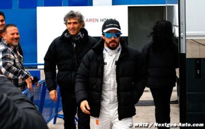 Alonso dans le simulateur McLaren de mardi à vendredi