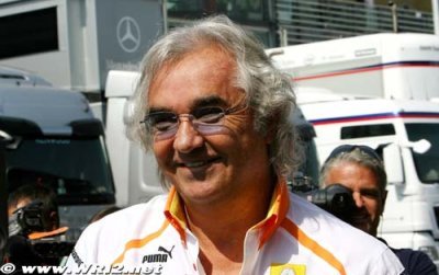 Briatore just visiting old F1 ’friends’