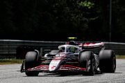 Haas F1 : Bearman est 'content', Ocon espère 'remonter'