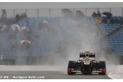 Weather chaos spoils British grand prix