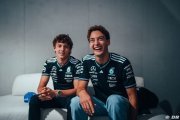 Russell s'attend à un pas en avant d'Antonelli en 2026