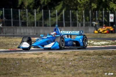 Rosenqvist préfère rester en IndyCar qu’aller en F1