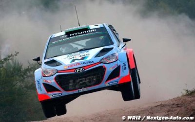 ES13-14&nbsp;: Paddon augmente son avance sur Ogier